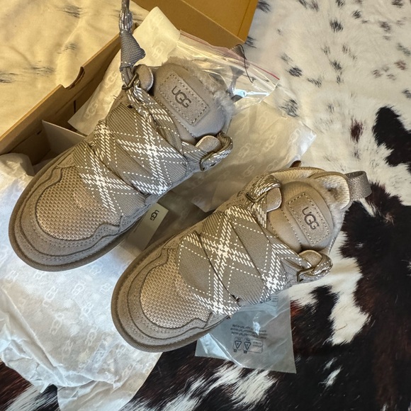 SOLD - Picture 3 of 7